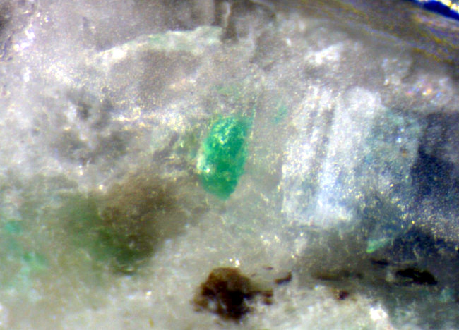 green crystal details 650 light