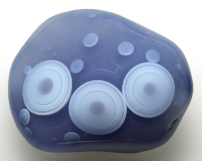 chalcedonywhite orbs 7450 violetish blue GamoZoneRegion 600kmFromAddisAbaba Ethiopia 400